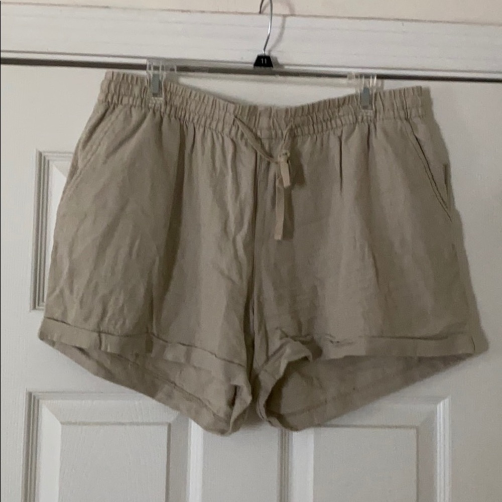 Old Navy Light Weight Shorts - Size Large